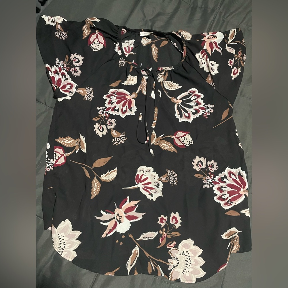 Ladies top.